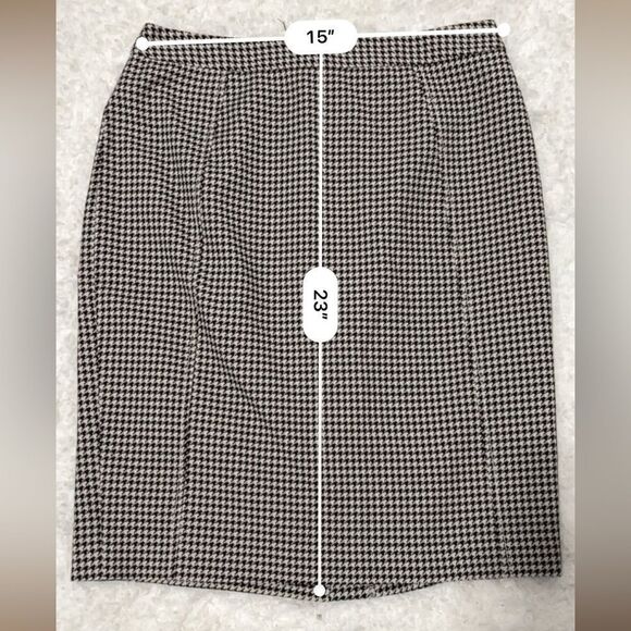 Halogen houndstooth pencil skirt in size 8 - Picture 1 of 7